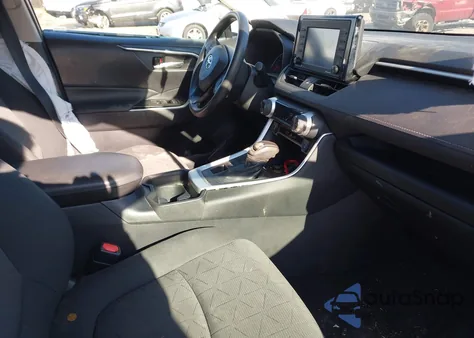 2021 Toyota Rav4 Xle/Xle Premium from USA, damaged, VIN 2T3P1RFV6MC176394